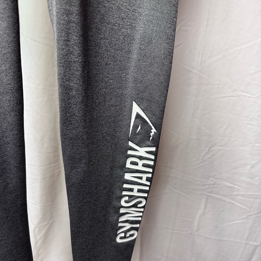 Gymshark Charcoal Leggings - Picture 2 of 4